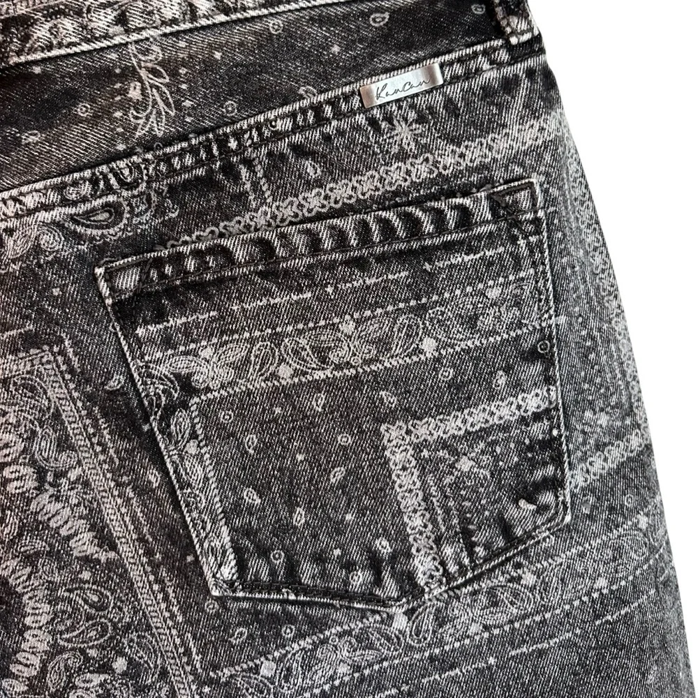 KanCan Black Paisley Jean Shorts - Picture 6 of 9